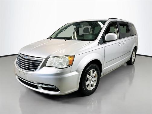 2012 Chrysler Town & Country Touring