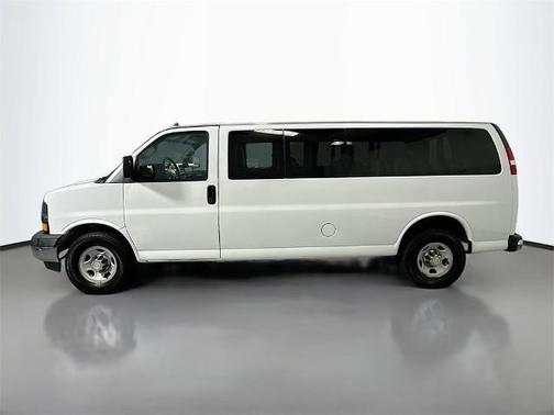 2017 Chevrolet Express 3500 LT