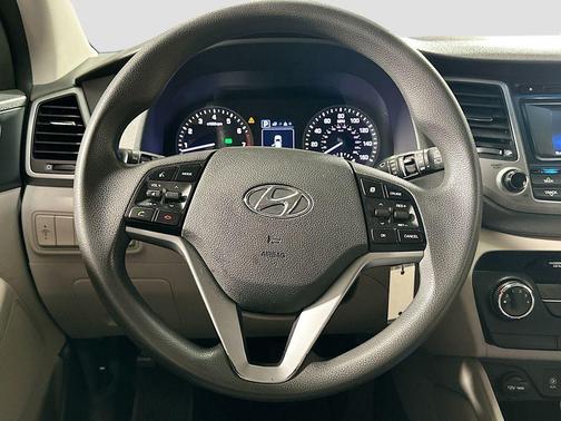Black Noir Pearl 2016 Hyundai TUCSON Eco