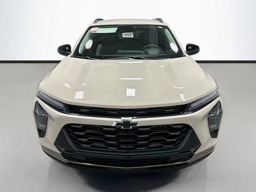 White Sand 2026 Chevrolet Trax ACTIV