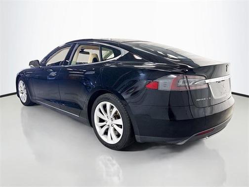 2014 Tesla Model S Base