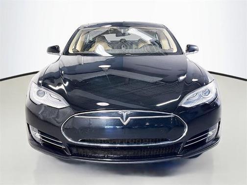 2014 Tesla Model S Base