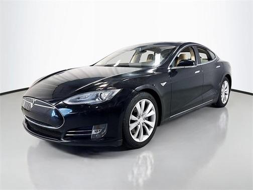 2014 Tesla Model S Base