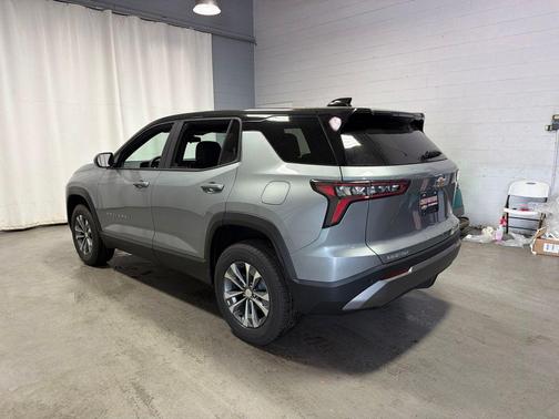 Sterling Gray Metallic 2027 Chevrolet Equinox LT