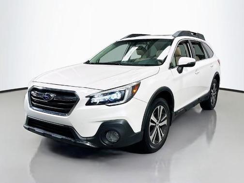 White 2018 Subaru Outback 3.6R Limited