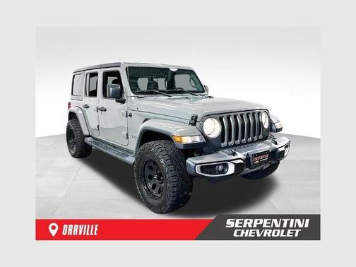 Sting Gray Clearcoat 2018 Jeep Wrangler Unlimited Sahara