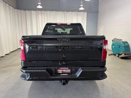 Black 2026 Chevrolet Silverado 1500 Custom