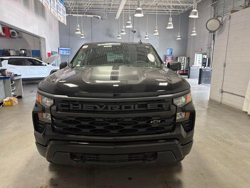 Black 2026 Chevrolet Silverado 1500 Custom