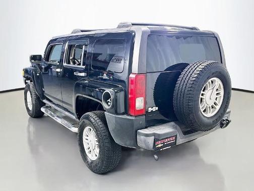 Black 2006 Hummer H3