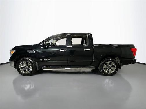 2017 Nissan Titan SV