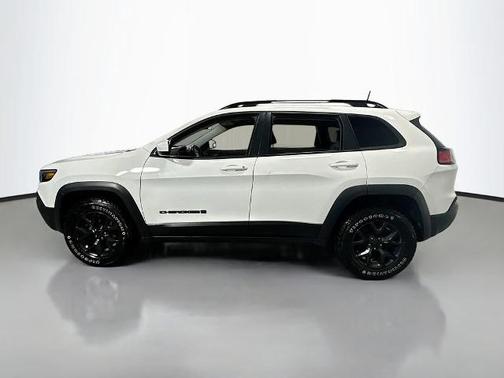 Bright White Clearcoat 2019 Jeep Cherokee Latitude
