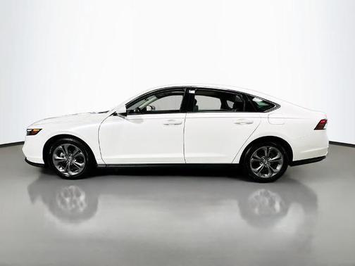 Platinum White Pearl 2024 Honda Accord EX