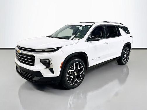 Polar White 2026 Chevrolet Traverse High Country