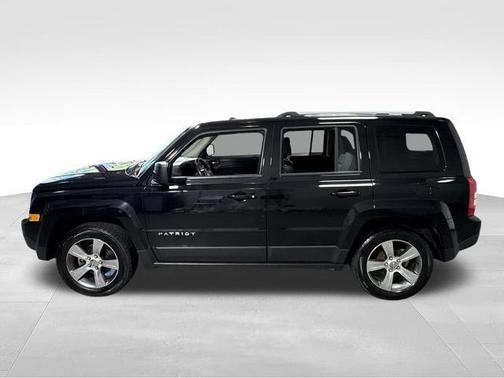 Black Clearcoat 2016 Jeep Patriot Latitude