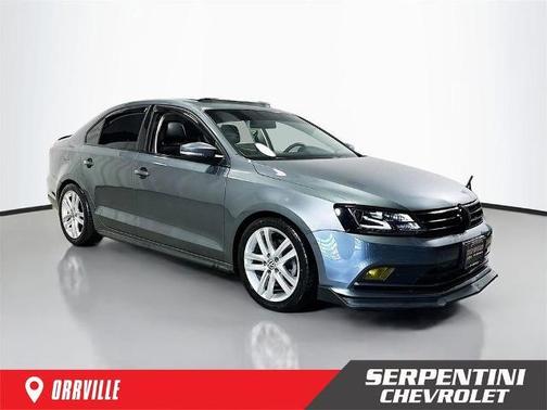 Platinum Gray Metallic 2017 Volkswagen Jetta 1.8T SEL Premium