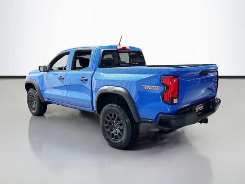 Reef Blue Metallic 2026 Chevrolet Colorado Trail Boss