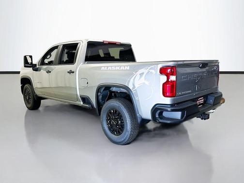 Sterling Gray Metallic 2026 Chevrolet Silverado 2500 WT