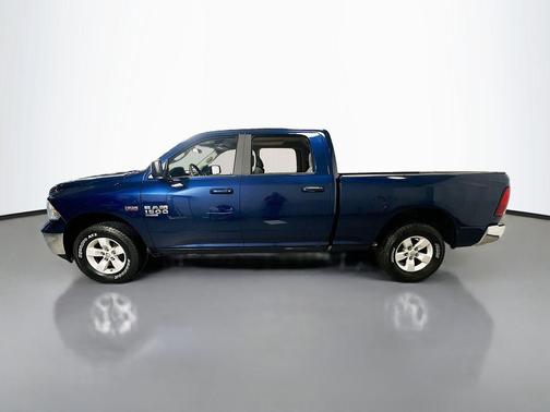 Patriot Blue Pearlcoat 2020 RAM 1500 Classic SLT