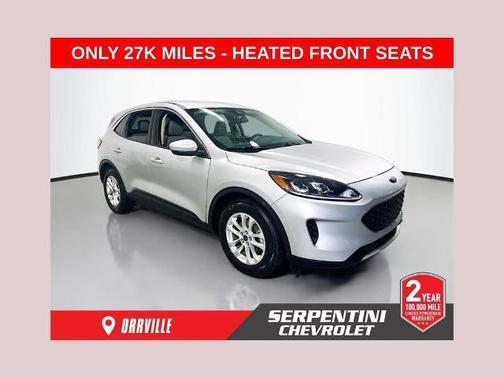 Ingot Silver Metallic 2020 Ford Escape SE
