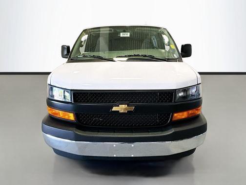 Summit White 2025 Chevrolet Express 2500 Work Van