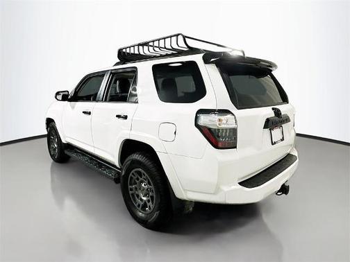 2020 Toyota 4Runner Venture