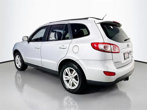 2010 Hyundai SANTA FE SE
