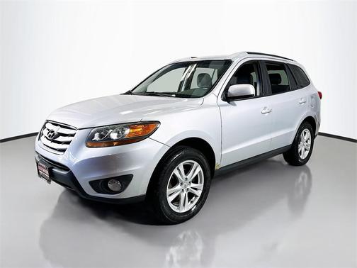 2010 Hyundai SANTA FE SE