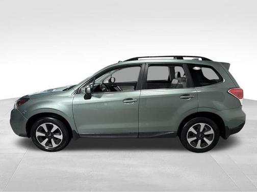 Jasmine Green Metallic 2018 Subaru Forester 2.5i Limited