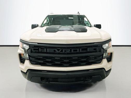 White Sand 2026 Chevrolet Silverado 1500 Custom Trail Boss