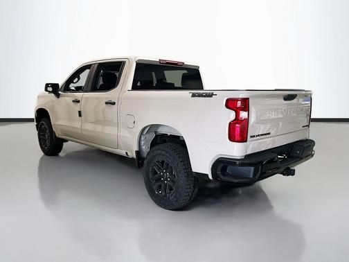 White Sand 2026 Chevrolet Silverado 1500 Custom Trail Boss