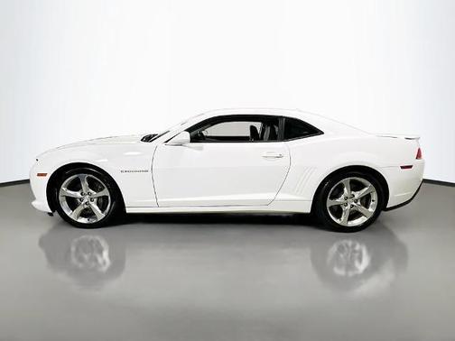 Summit White 2015 Chevrolet Camaro 2SS