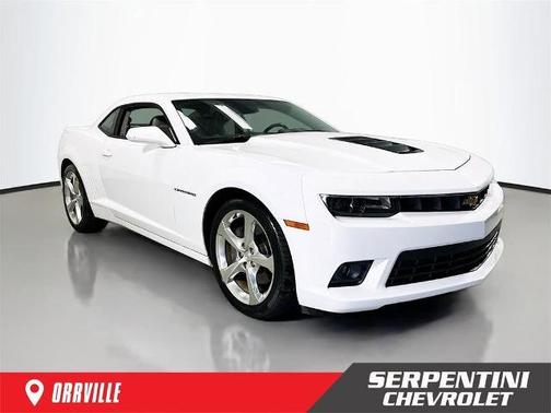 Summit White 2015 Chevrolet Camaro 2SS