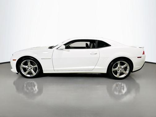 Summit White 2015 Chevrolet Camaro 2SS