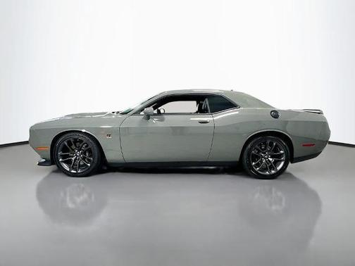 Destroyer Gray Clearcoat 2023 Dodge Challenger R/T Scat Pack