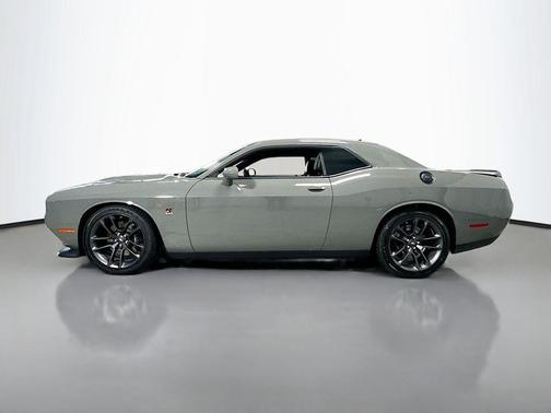 Destroyer Gray Clearcoat 2023 Dodge Challenger R/T Scat Pack