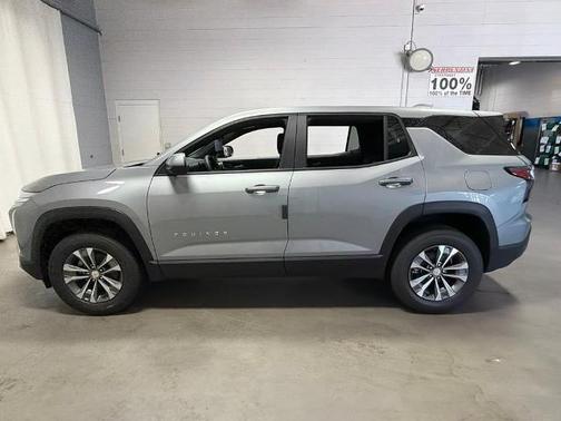 Sterling Gray Metallic 2027 Chevrolet Equinox LT