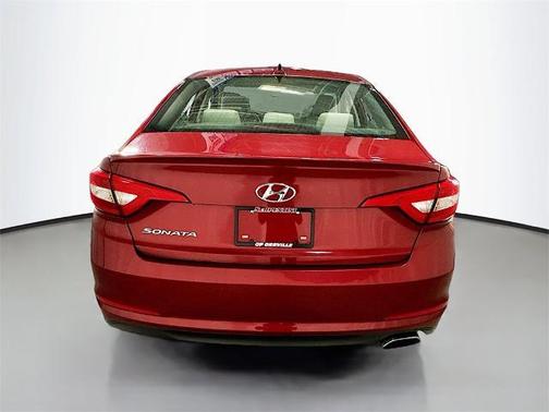 2016 Hyundai SONATA SE