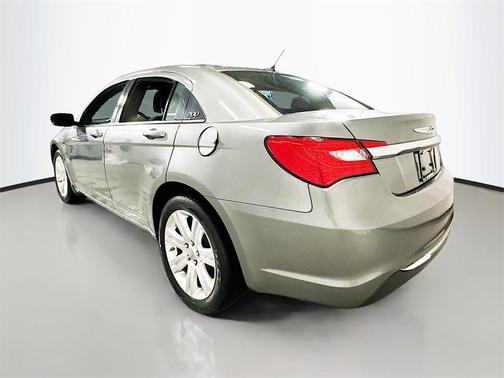 2011 Chrysler 200 Touring