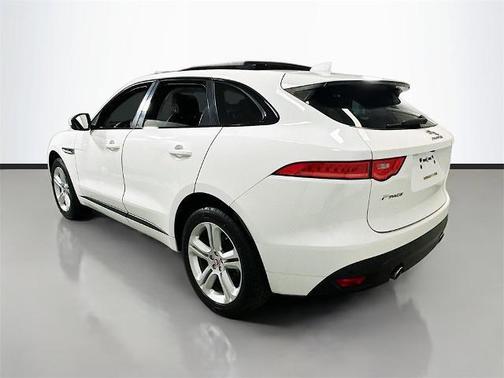 2017 Jaguar F-PACE 35t R-Sport