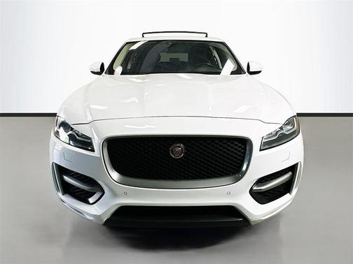 2017 Jaguar F-PACE 35t R-Sport
