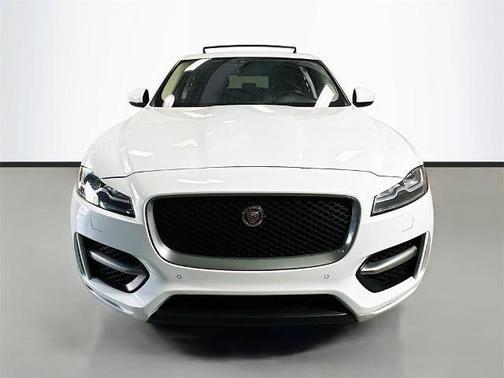 2017 Jaguar F-PACE 35t R-Sport