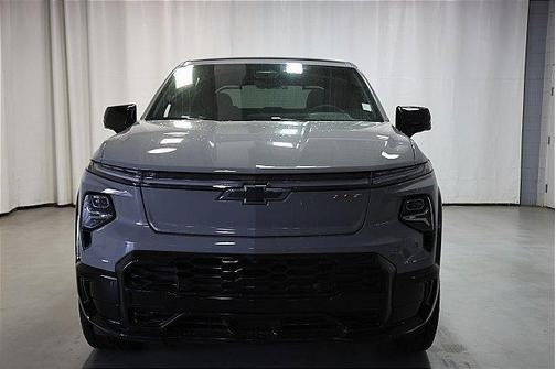 2025 Chevrolet Silverado EV RST