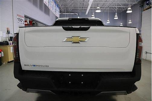 2025 Chevrolet Silverado EV LT