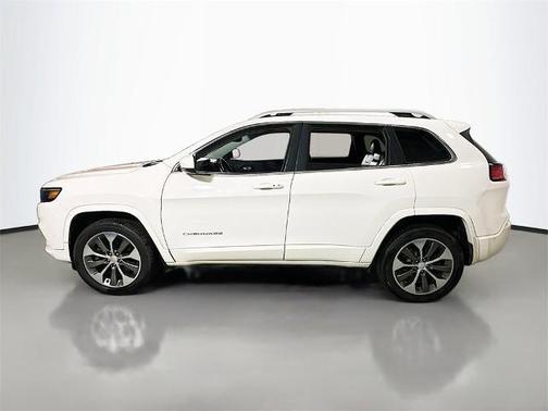 2019 Jeep Cherokee Overland