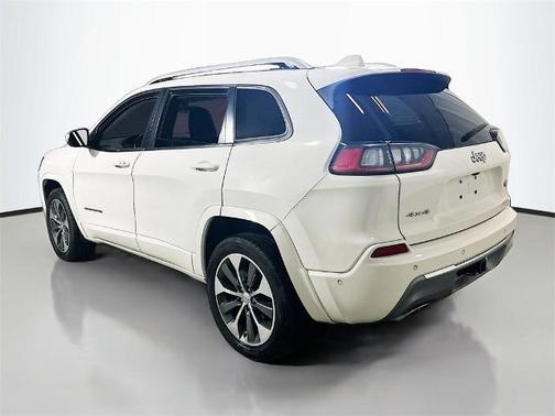 2019 Jeep Cherokee Overland