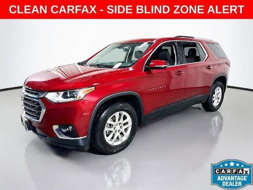 Cajun Red Tintcoat 2018 Chevrolet Traverse LT Cloth