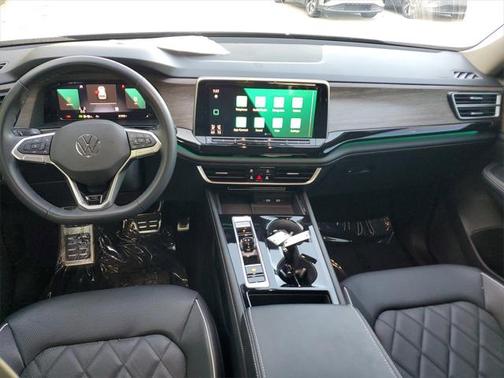 2024 Volkswagen Atlas 2.0T SEL Premium R-Line 4MOTION
