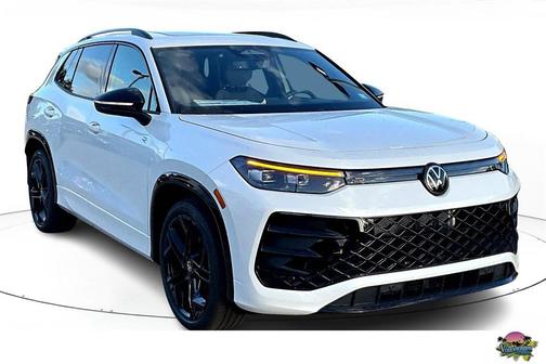 2025 Volkswagen Tiguan 2.0T SE R-Line Black