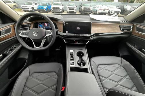 2026 Volkswagen Atlas 2.0T SE