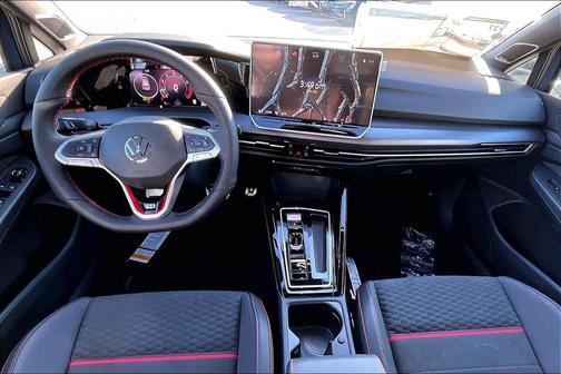 2026 Volkswagen Golf GTI 2.0T SE DSG